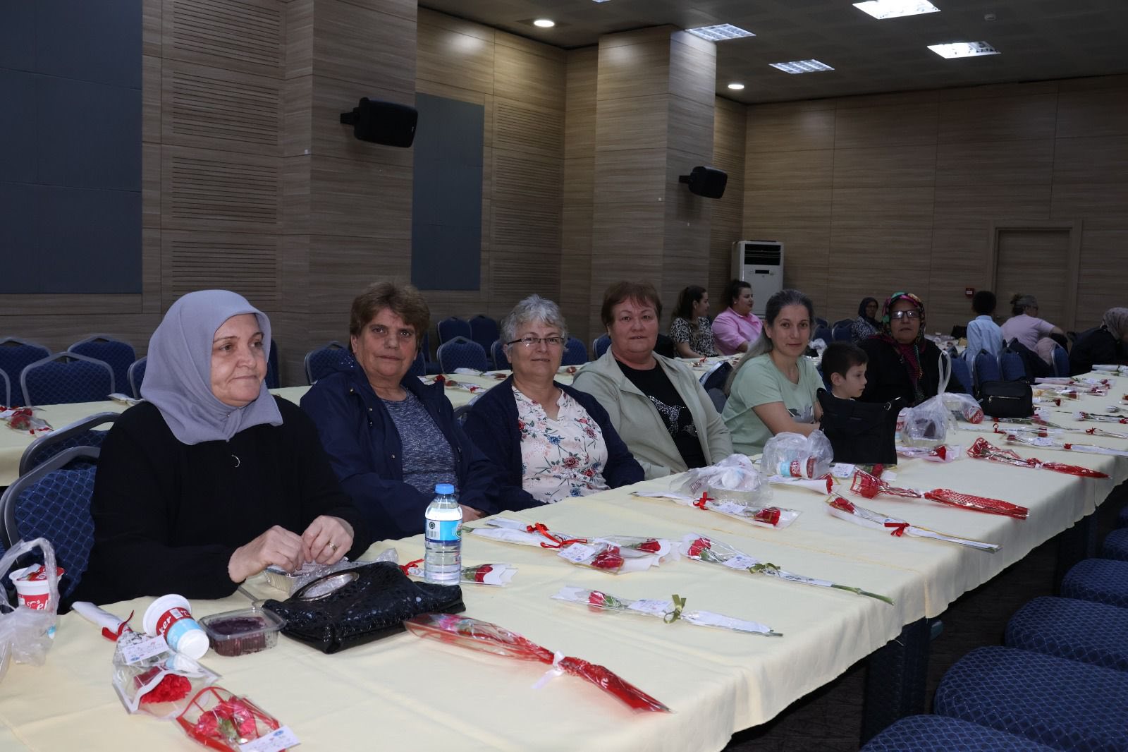 ANNELER GÜNÜ ETKİNLİĞİ COŞKUYLA KUTLANDI - Görsel 9