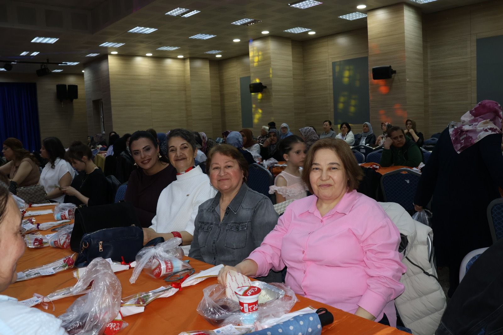 ANNELER GÜNÜ ETKİNLİĞİ COŞKUYLA KUTLANDI - Görsel 13