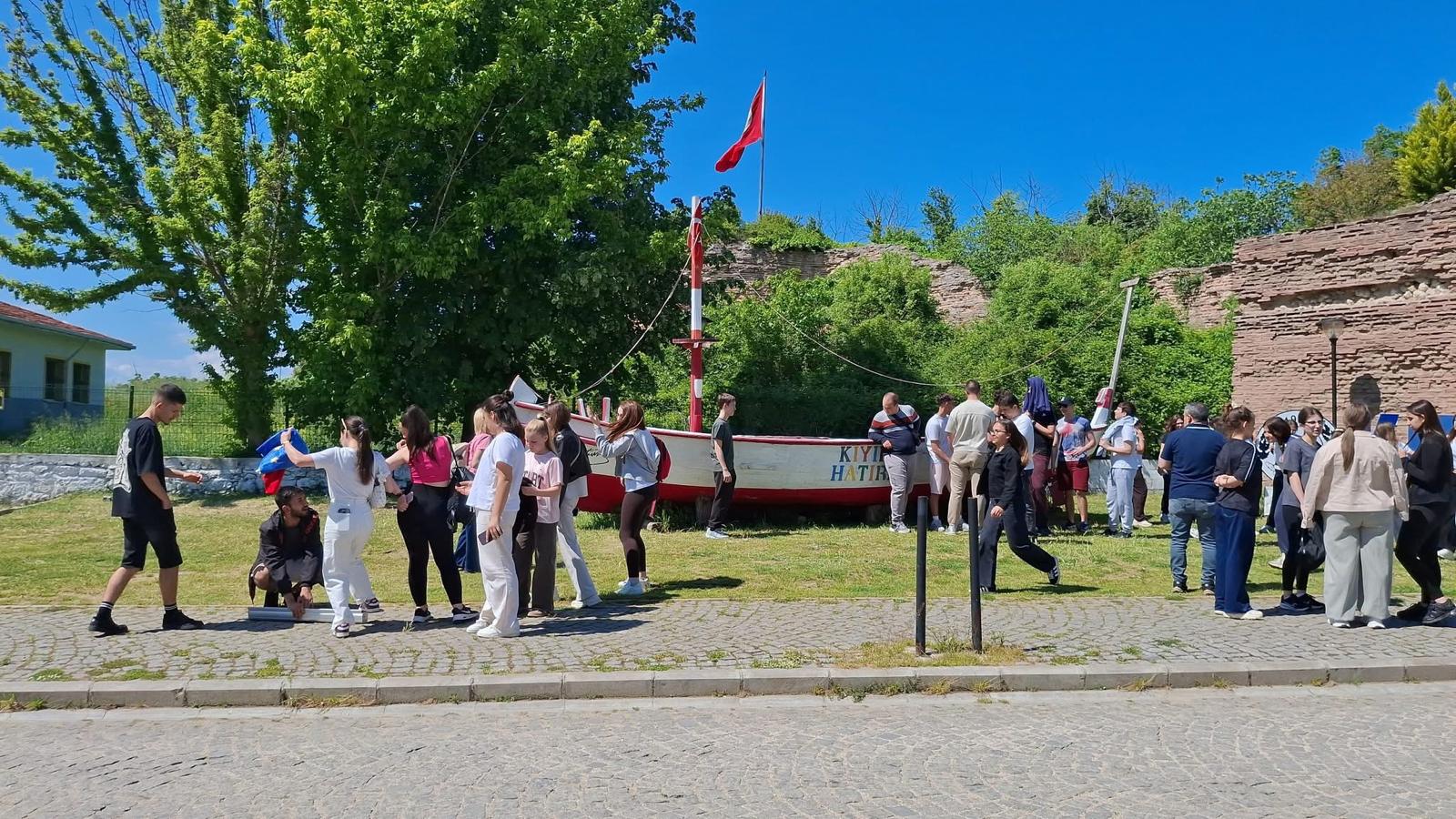 Eko yürüyüş Topolovgrad ve Büyükkarıştıran çocuklarını sevindirdi  /  Еко разходка зарадва децата на Тополовград и Буюккаръщъран - Görsel 17