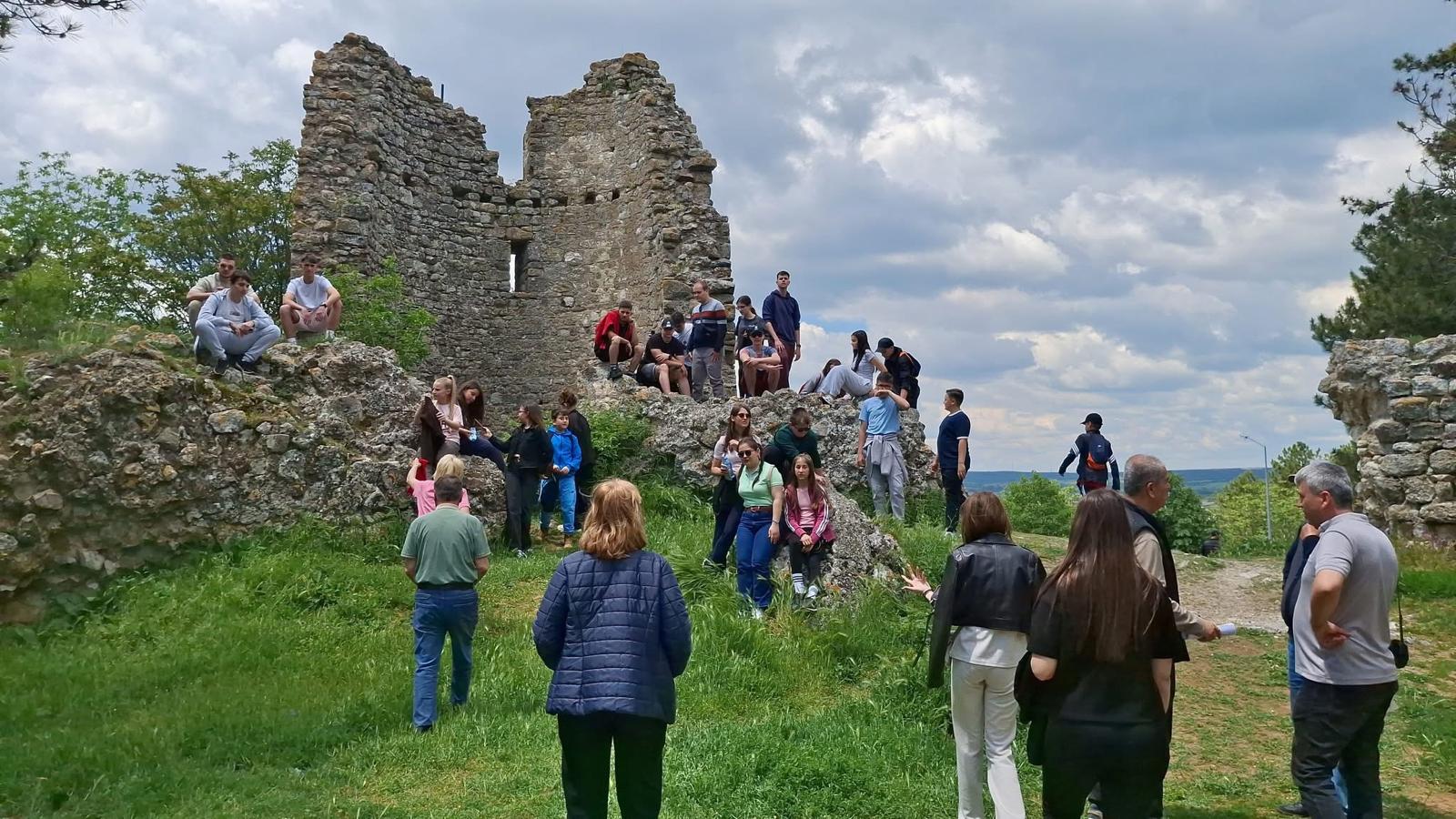 Eko yürüyüş Topolovgrad ve Büyükkarıştıran çocuklarını sevindirdi  /  Еко разходка зарадва децата на Тополовград и Буюккаръщъран - Görsel 34