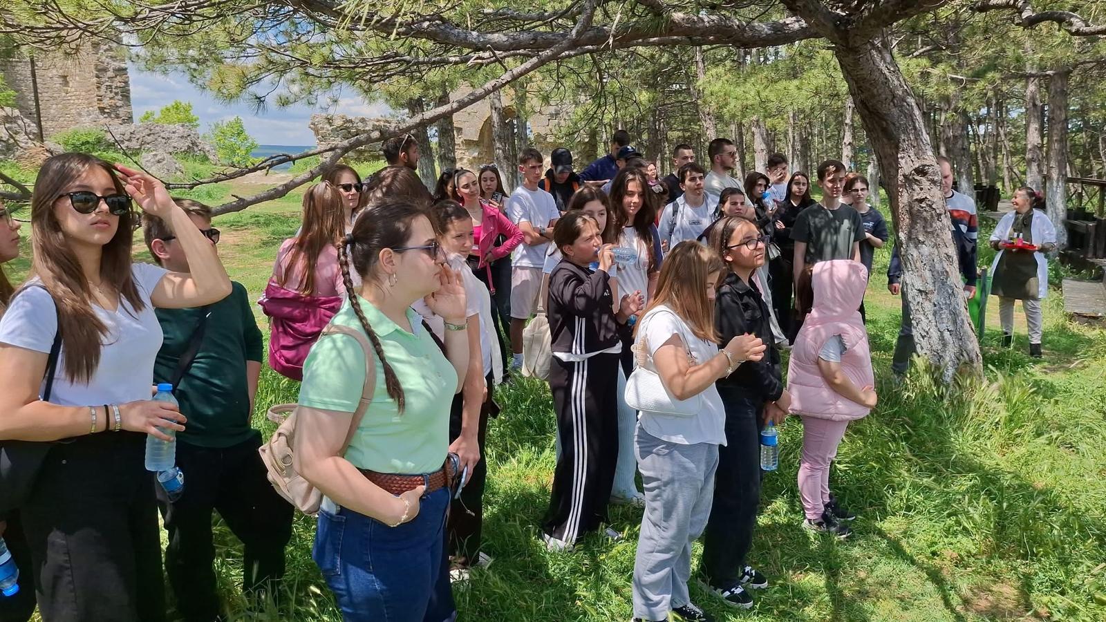 Eko yürüyüş Topolovgrad ve Büyükkarıştıran çocuklarını sevindirdi  /  Еко разходка зарадва децата на Тополовград и Буюккаръщъран - Görsel 4